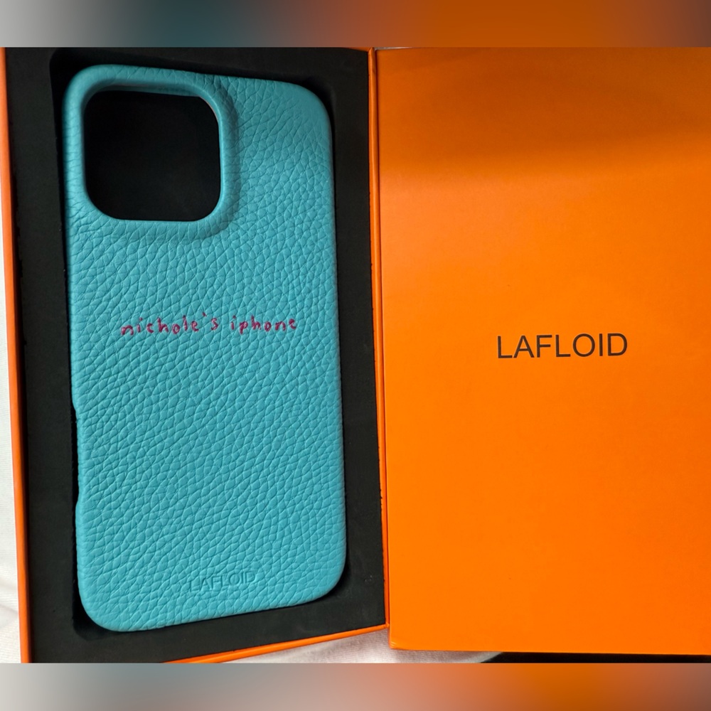 LAFLOID iPhone 16 pro max case blue🩵💗
